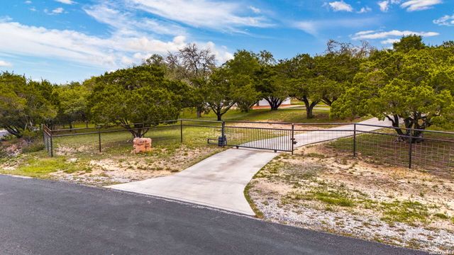 1140 Desert Gold, Boerne, TX 78006