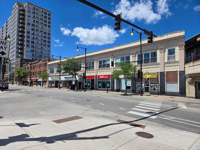 311 Howard Street, Evanston, IL 60202