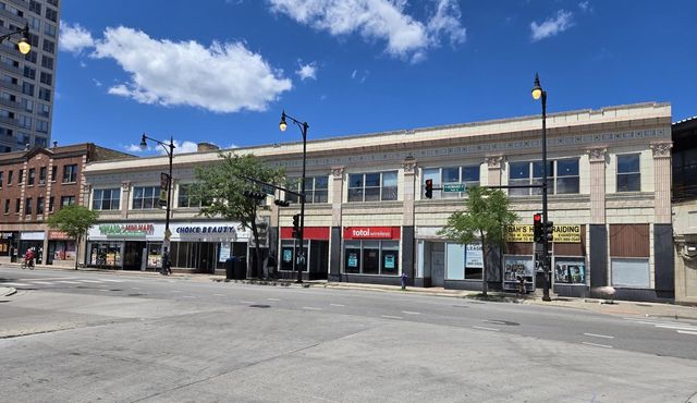 311 Howard Street, Evanston, IL 60202