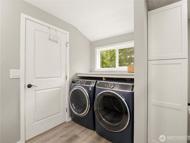 15245 260th Avenue SE, Issaquah, WA 98027