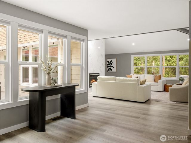 15245 260th Avenue SE, Issaquah, WA 98027
