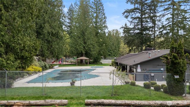 15245 260th Avenue SE, Issaquah, WA 98027