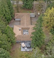 15245 260th Avenue SE, Issaquah, WA 98027