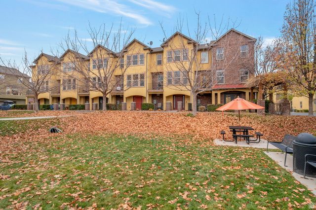 3729 LUCHARS LN, South Salt Lake, UT 84115