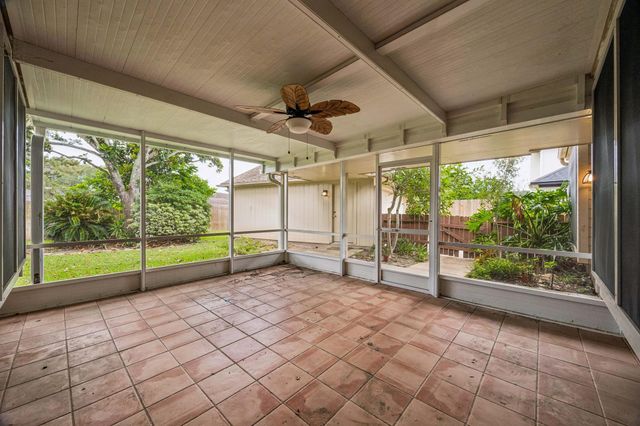 2317 Champion Drive, Pearland, TX 77581