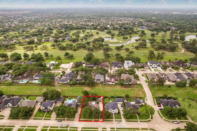 2317 Champion Drive, Pearland, TX 77581