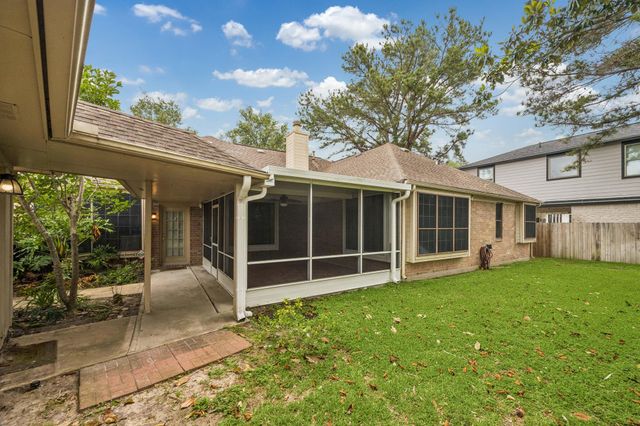 2317 Champion Drive, Pearland, TX 77581