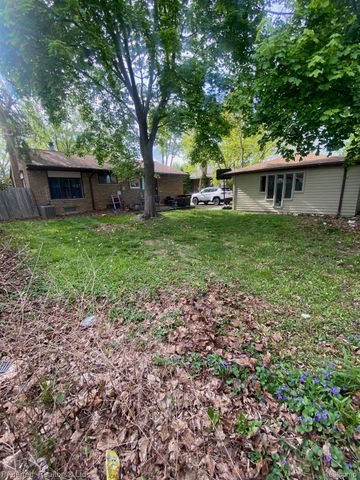 28918 Red Leaf Lane, Southfield, MI 48076
