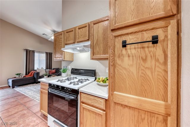 6255 DAN BLOCKER Avenue 101, Henderson, NV 89011