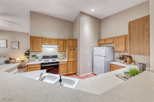 6255 DAN BLOCKER Avenue 101, Henderson, NV 89011