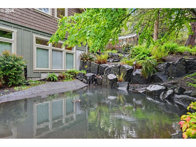 2089 GRAHAM Dr, Eugene, OR 97405