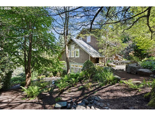 2089 GRAHAM Dr, Eugene, OR 97405