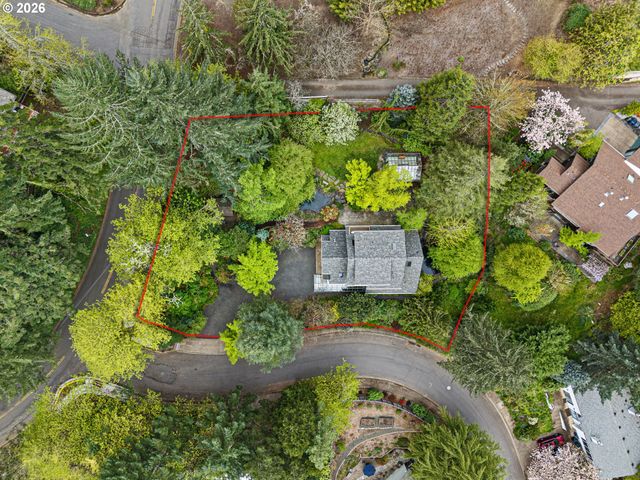 2089 GRAHAM Dr, Eugene, OR 97405