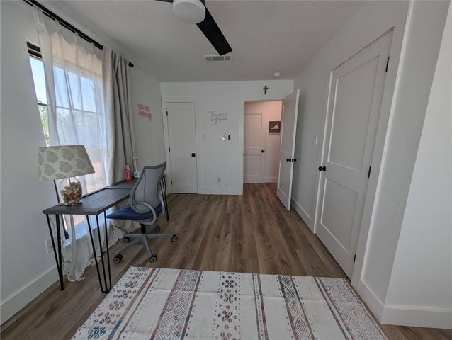 306 Deer Creek CIR, Dripping Springs, TX 78620