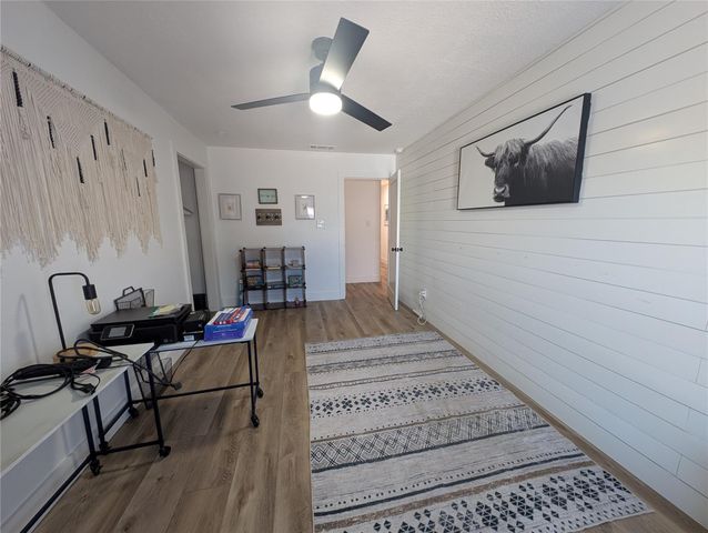 306 Deer Creek CIR, Dripping Springs, TX 78620