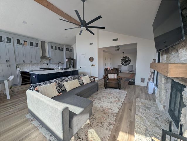 306 Deer Creek CIR, Dripping Springs, TX 78620