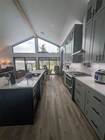 306 Deer Creek CIR, Dripping Springs, TX 78620