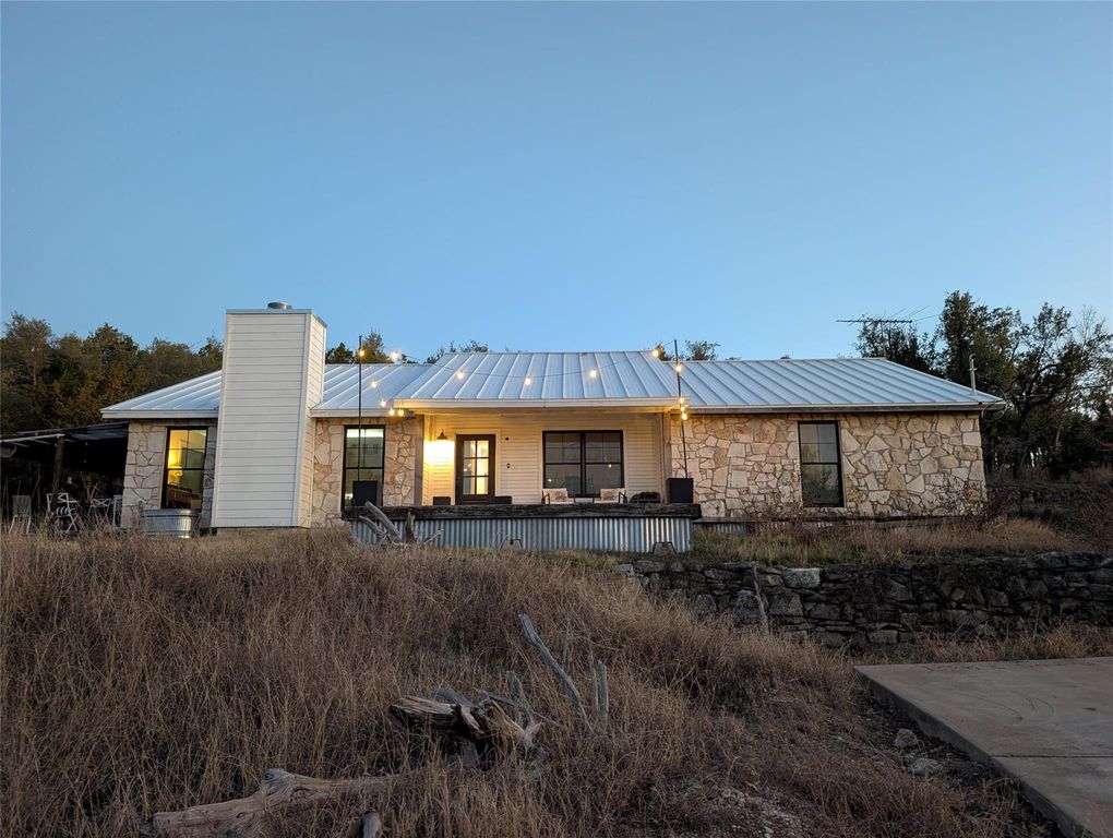 306 Deer Creek CIR, Dripping Springs, TX 78620