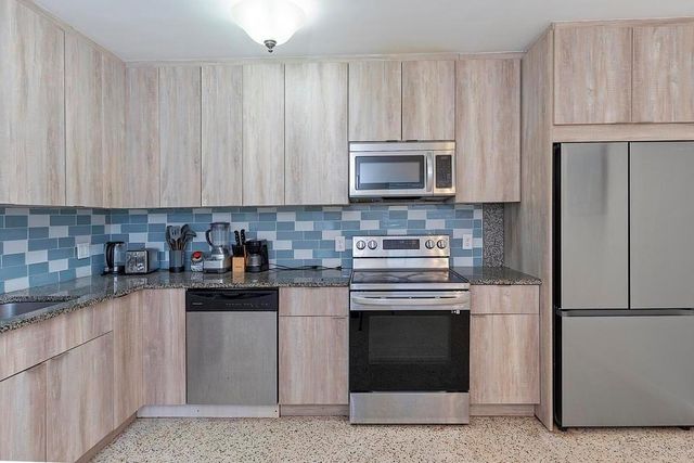 802 N J Street, Lake Worth Beach, FL 33460