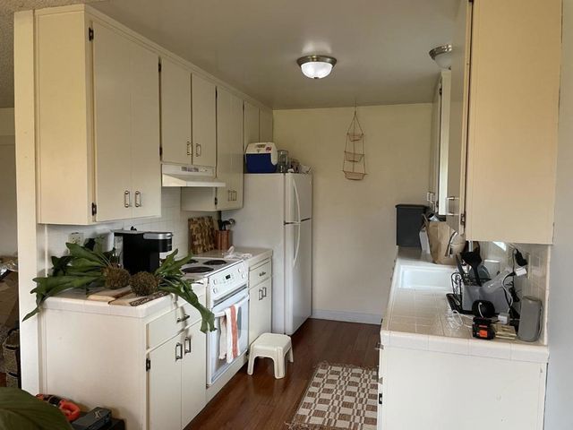 1517 Broadway, Santa Cruz, CA 95062