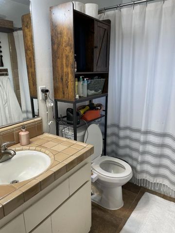 1517 Broadway, Santa Cruz, CA 95062