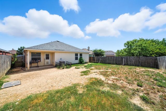 6337 Stone Lake Drive, Fort Worth, TX 76179