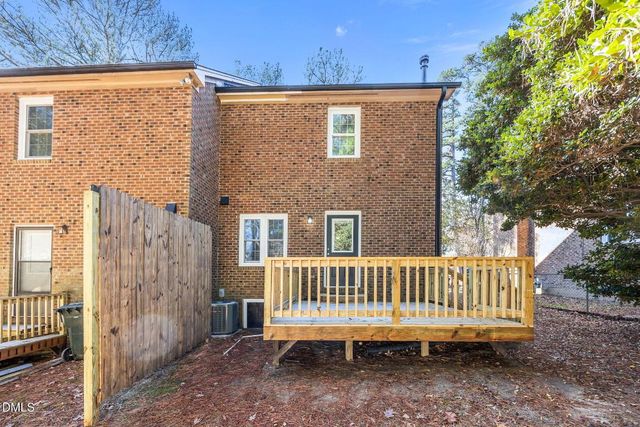 405 Thyme Place, Raleigh, NC 27609