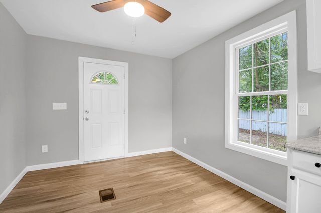 2662 Hull Street Street, North Charleston, SC 29405