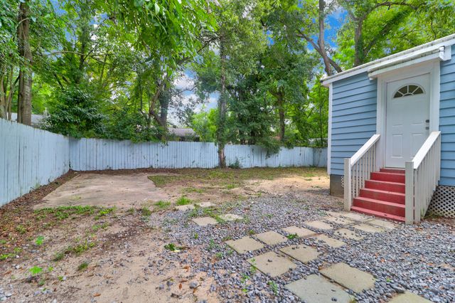 2662 Hull Street Street, North Charleston, SC 29405