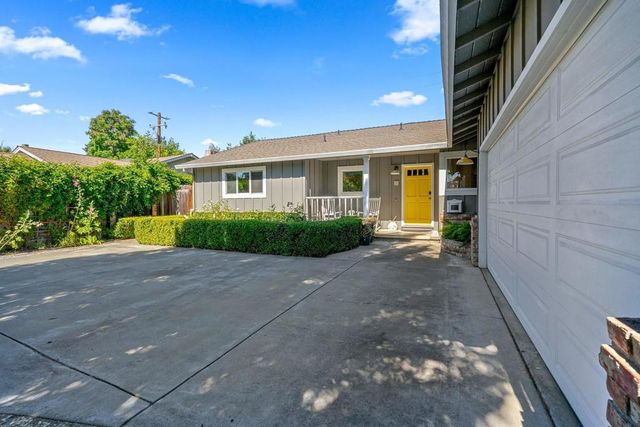 28 N Peter Drive, Campbell, CA 95008