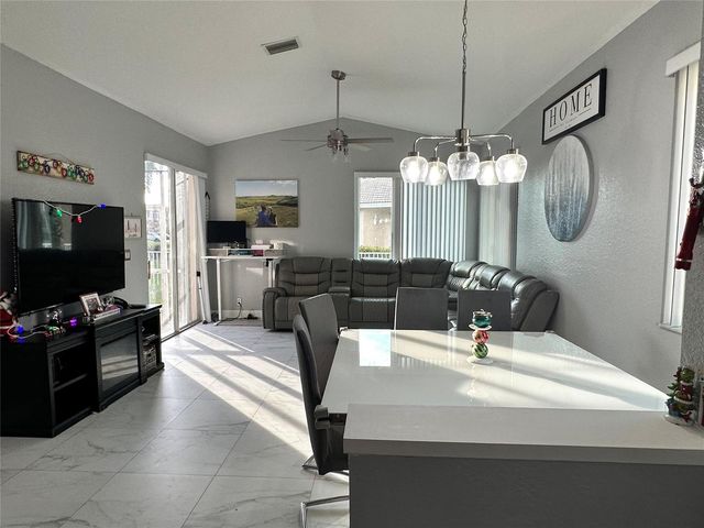 1102 SW 158th Avenue, Pembroke Pines, FL 33027