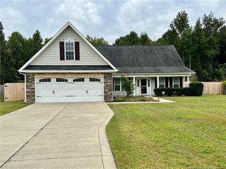 6520 Valley Falls Road, Hope Mills, NC 28348