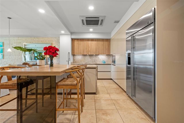 2-305 PLANTATION VILLAGE, Dorado, PR 00646