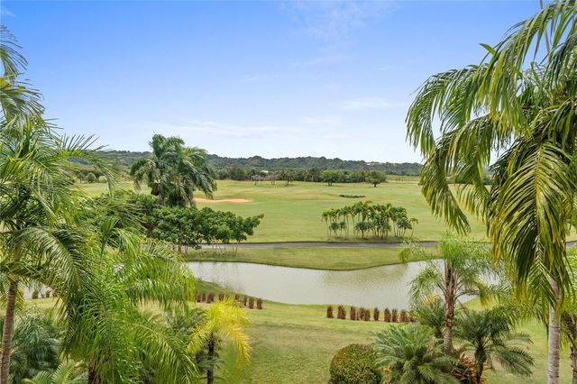 2-305 PLANTATION VILLAGE, Dorado, PR 00646