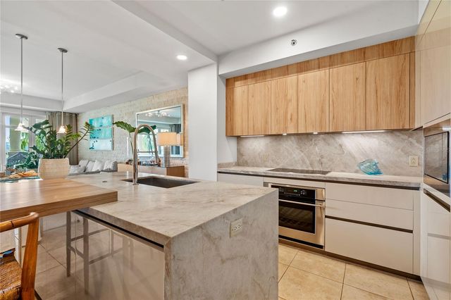 2-305 PLANTATION VILLAGE, Dorado, PR 00646