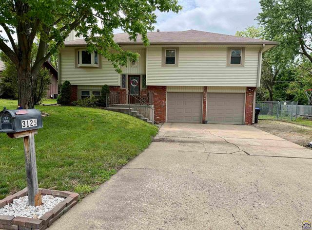3125 SE Eveningtide WAY, Topeka, KS 66605