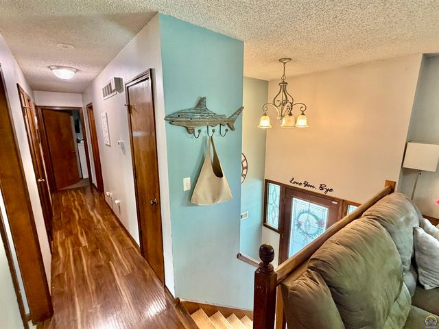 3125 SE Eveningtide WAY, Topeka, KS 66605