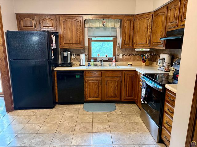 3125 SE Eveningtide WAY, Topeka, KS 66605