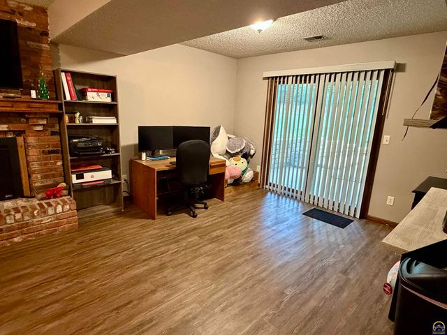 3125 SE Eveningtide WAY, Topeka, KS 66605