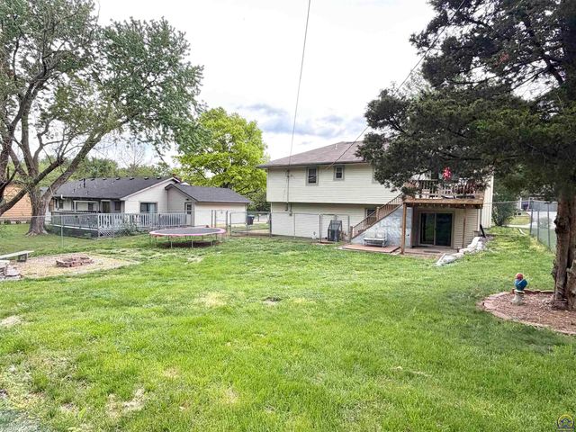 3125 SE Eveningtide WAY, Topeka, KS 66605