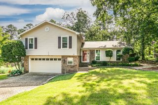 17 Point South Court, Little Rock, AR 72211