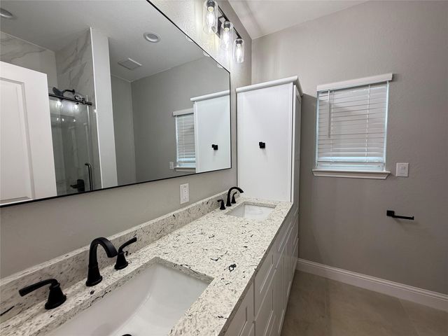 1917 AVE A, Denison, TX 75021