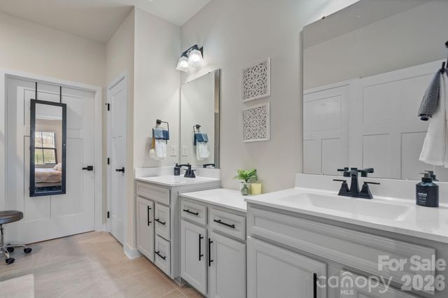 910 Prince Garrett Way, Denver, NC 28037