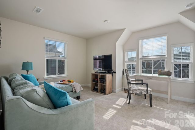 910 Prince Garrett Way, Denver, NC 28037