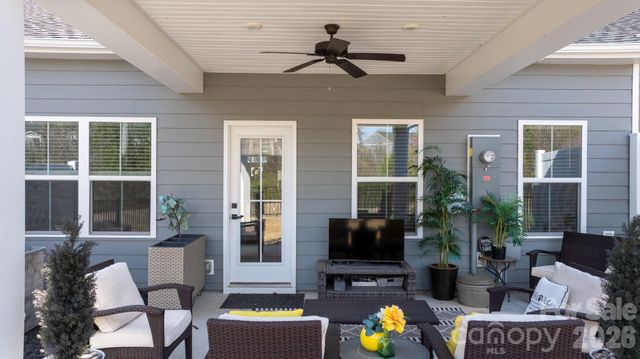 910 Prince Garrett Way, Denver, NC 28037