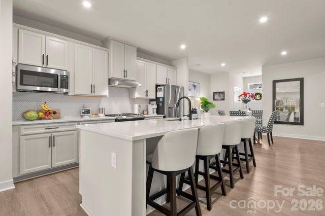 910 Prince Garrett Way, Denver, NC 28037