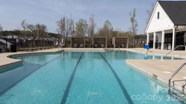 910 Prince Garrett Way, Denver, NC 28037