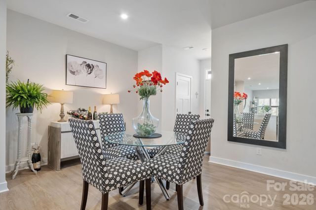 910 Prince Garrett Way, Denver, NC 28037