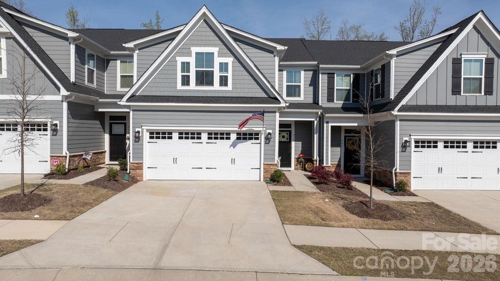 910 Prince Garrett Way, Denver, NC 28037