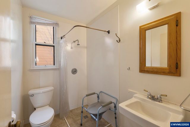 1903 SE 12th Av, Portland, OR 97214